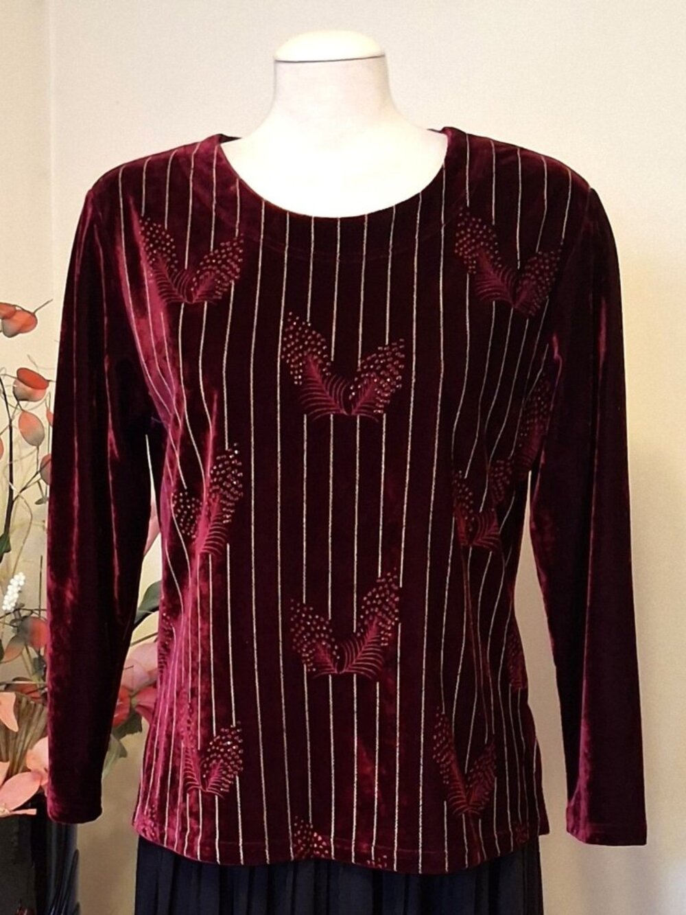 NWT Scoop Neck Wine-red Burgundy Embroidered Blouse Long Sleeve Women’s Top 12
